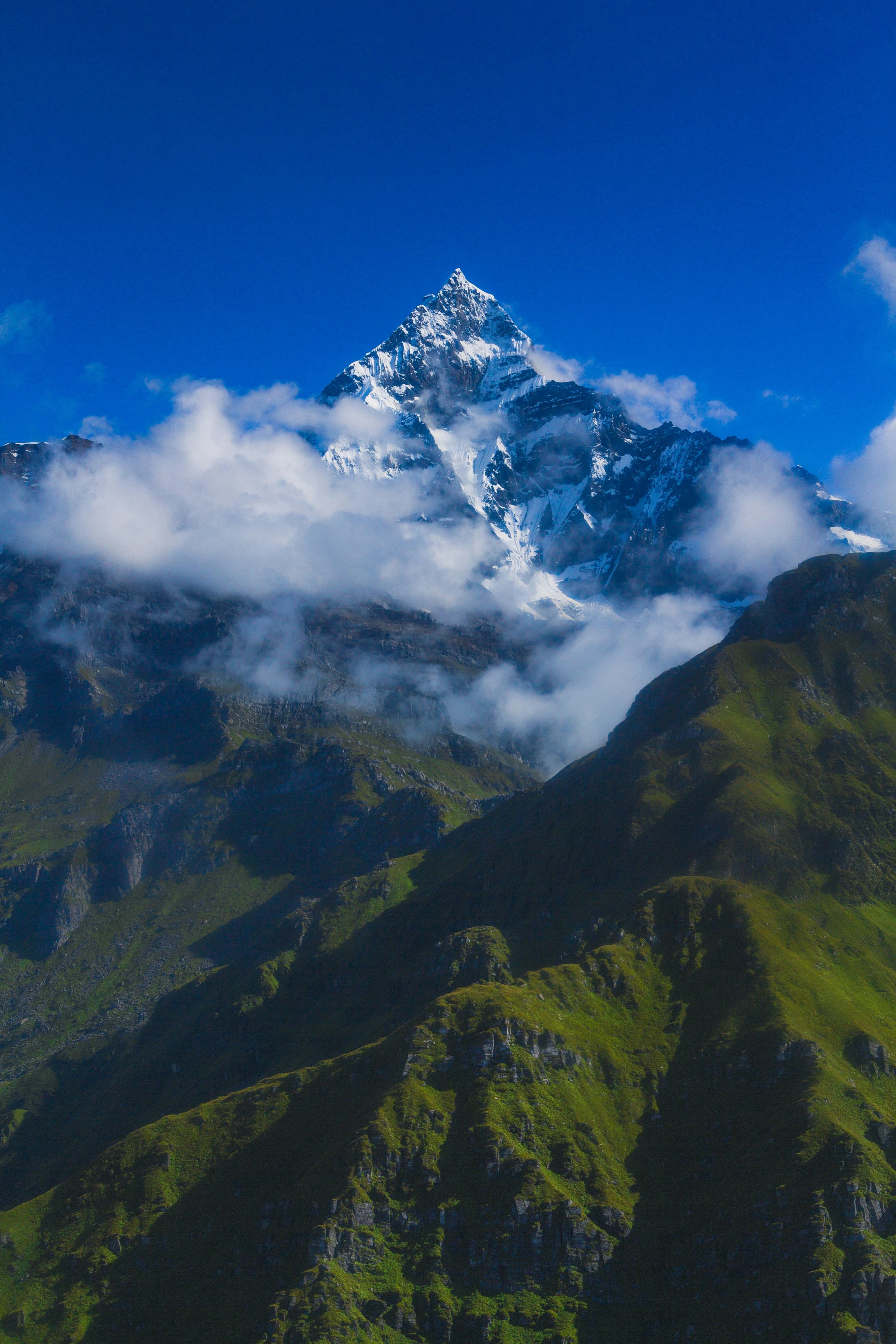 /_next/static/media/nepal-mountains.e29b7736.webp